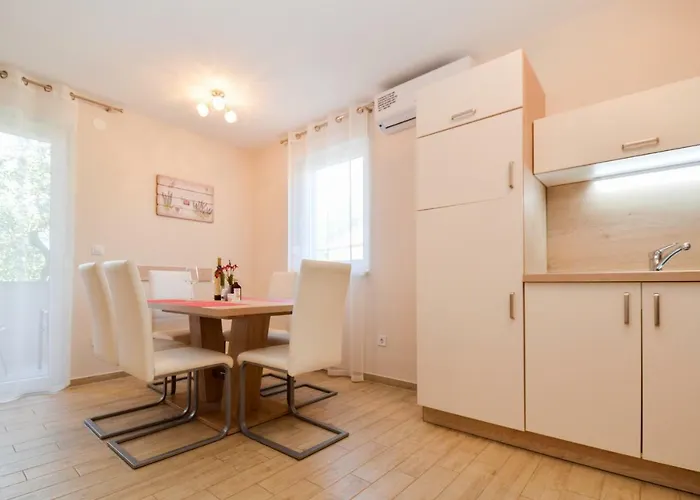 Διαμέρισμα Mit- Mir Fondole