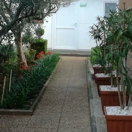Mit- Mir Apartmán