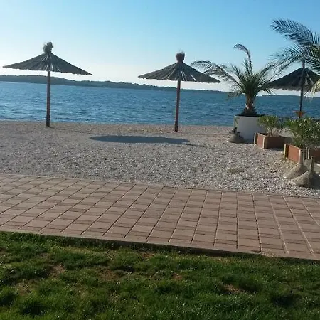 Apartment Mit- Mir *