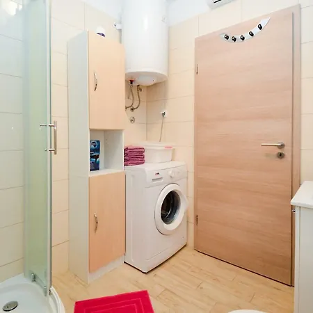Mit- Mir Apartmán Fondole
